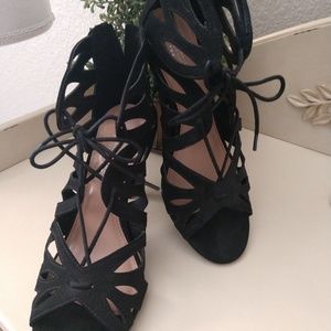 Christian Siriano black heels